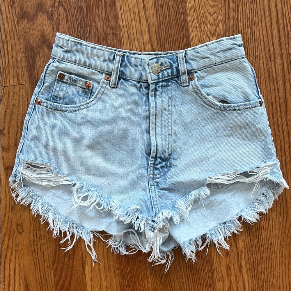 Zara size 2 Denim High-Waisted Distressed Shorts festival summer concert coastal